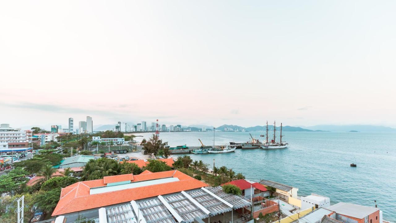 Aqua Seaview Hotel Nha Trang Esterno foto